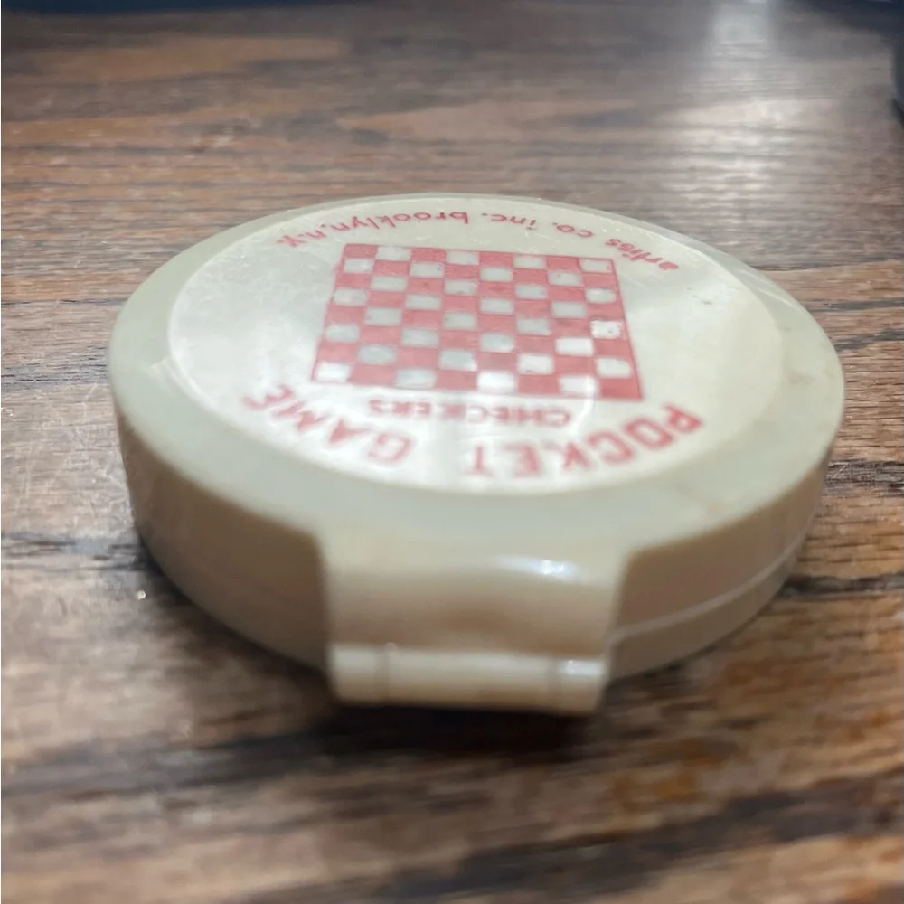 Vintage 1950’s Collectible Arliss Pocket Game Checkers - White and Red Travel - Picture 4 of 4